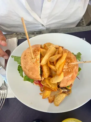ChezLoic-burger.webp