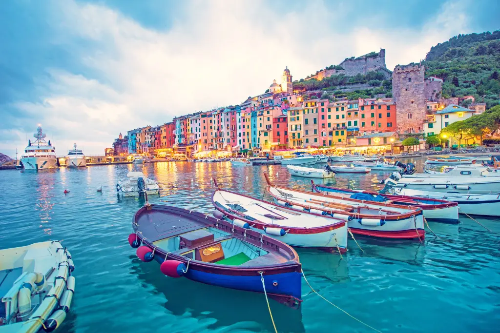 Agence_de_voyages_Visages_du_Monde_Jonzac_17500_Italie_Espagne_Grece.webp